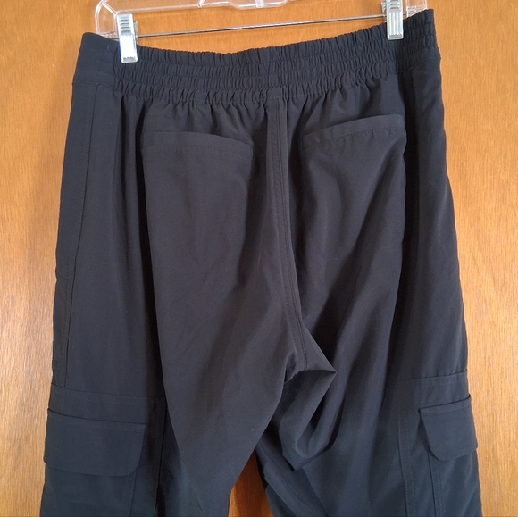 Athleta Chelsea Cargo Lined Pants Black Size 10 - Picture 7 of 10